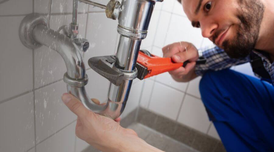 Professional clogged toilet repair in East Prairie, MO